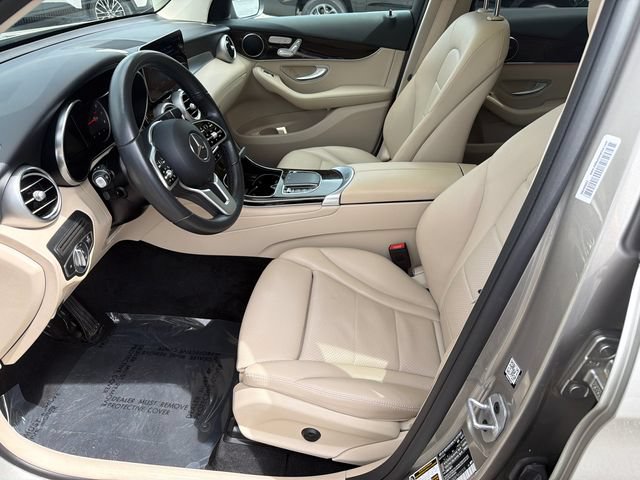 Used 2022 Mercedes-Benz GLC 300 image 9