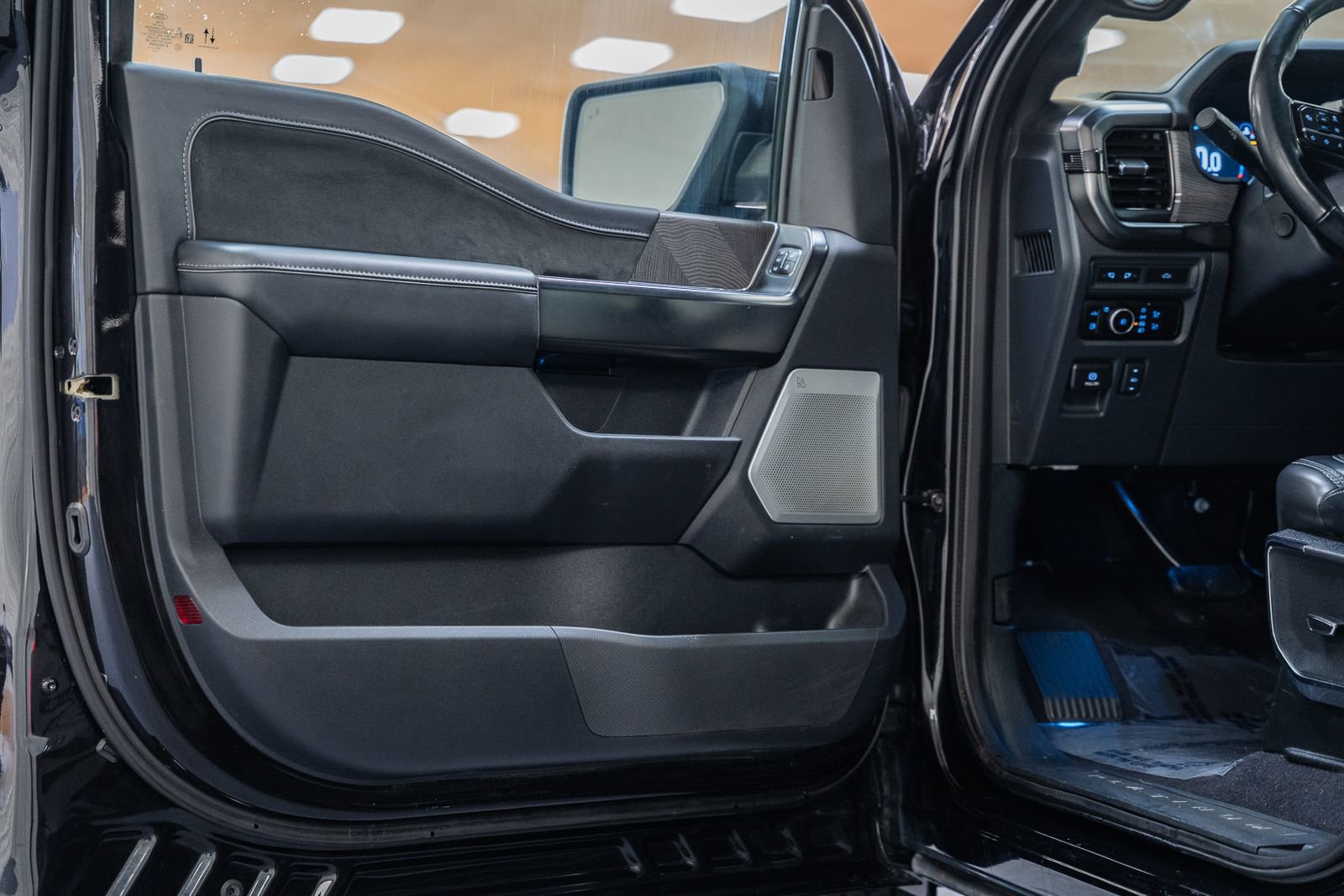 Certified 2023 Ford F150 Platinum w/ Equipment Group 701A High image 51