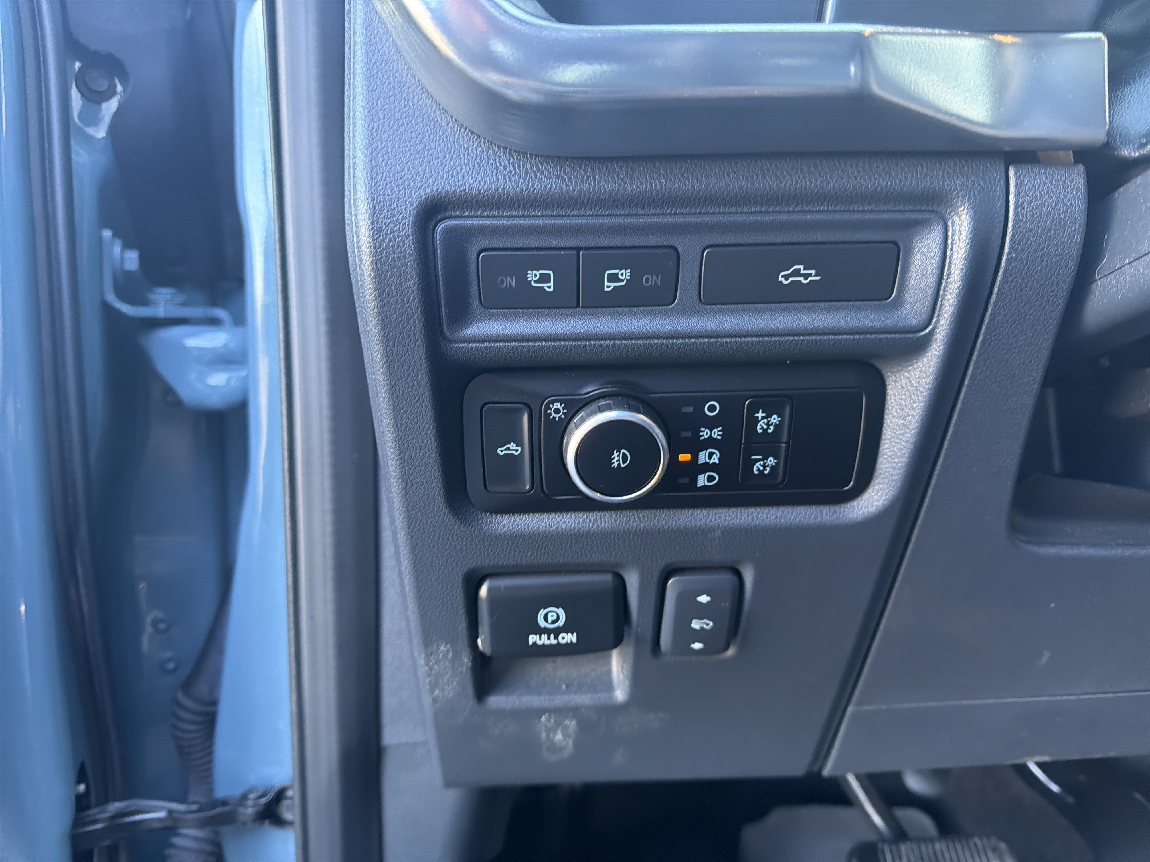 Certified 2023 Ford F150 Lariat image 40