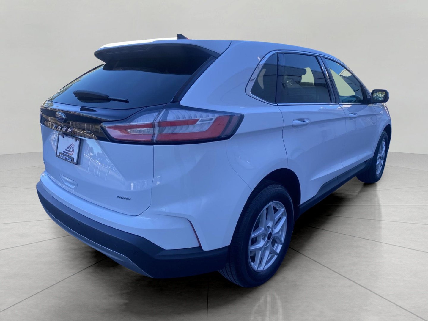 Certified 2024 Ford Edge SEL AWD/4WD image 9