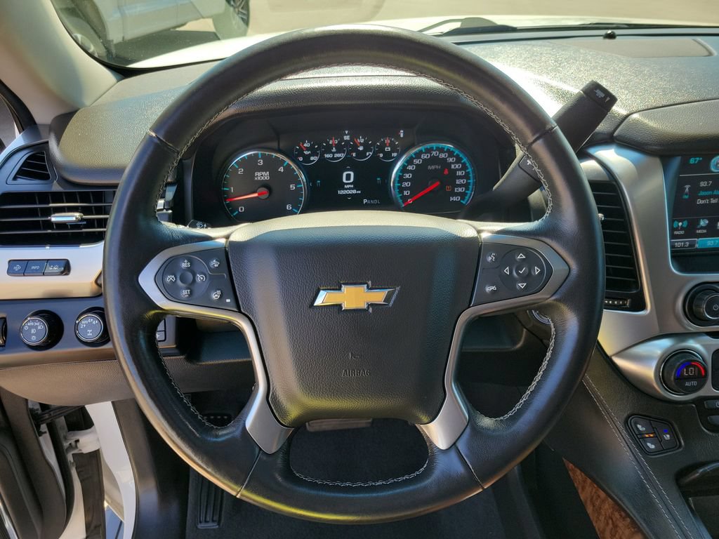 Used 2020 Chevrolet Suburban Premier w/ Premier Plus Edition AWD/4WD image 25