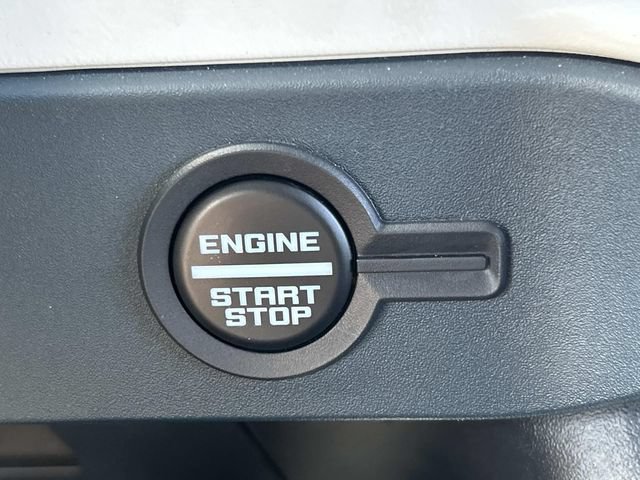 Certified 2025 Ford Bronco Heritage Edition AWD/4WD image 34