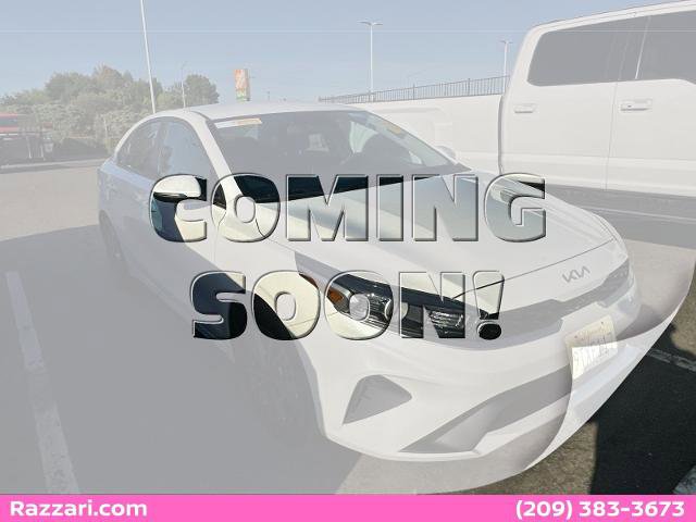 Used 2023 Kia Forte LXS w/ LXS Technology Package FWD image 1
