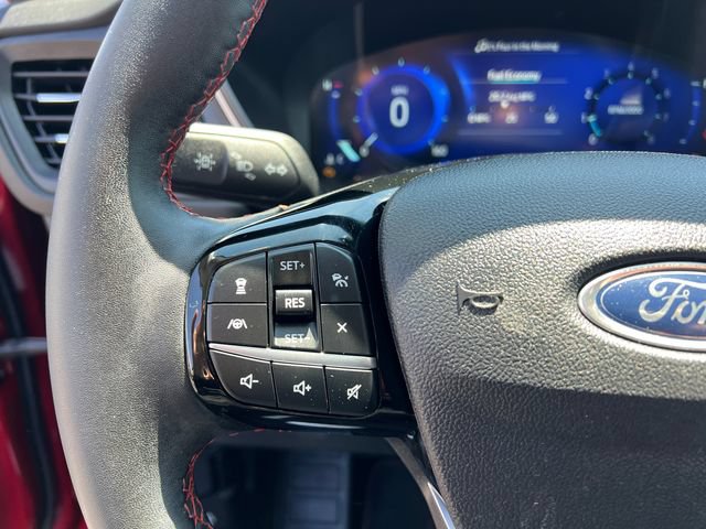 Certified 2022 Ford Escape SEL w/ SEL Stealth AWD Package image 16