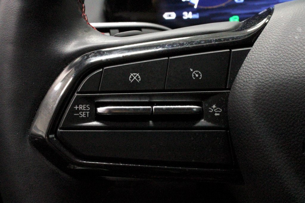 Used 2025 Chevrolet Equinox EV RS w/ LPO, Trailering Package image 29