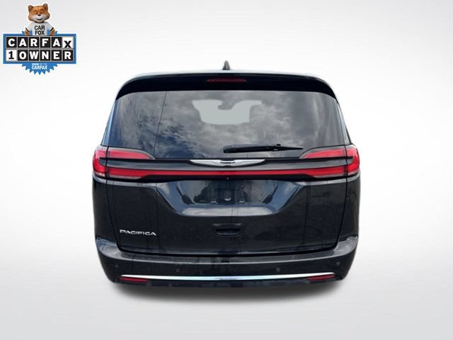 Used 2023 Chrysler Pacifica Touring-L FWD image 8