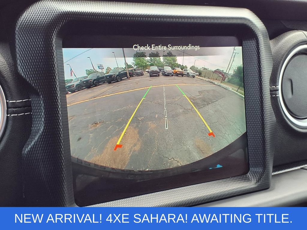 Used 2023 Jeep Wrangler Unlimited Sahara w/ Cold Weather Group AWD/4WD image 9