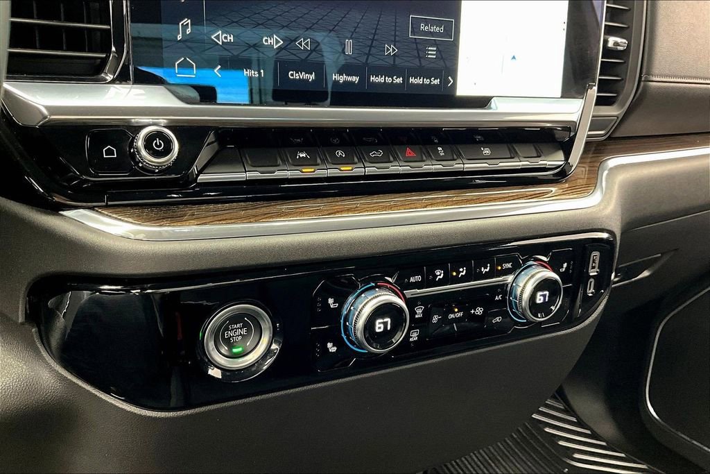 Used 2023 GMC Sierra 1500 Elevation image 32