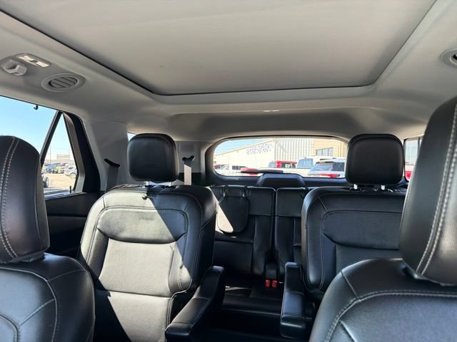 Certified 2023 Ford Explorer Limited w/ Limited Technology Package RWD image 18
