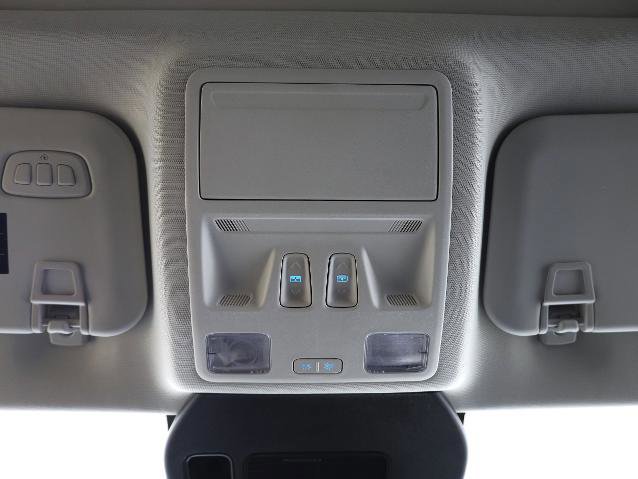 Certified 2022 Ford Escape Titanium w/ Class II Trailer Tow Package image 17