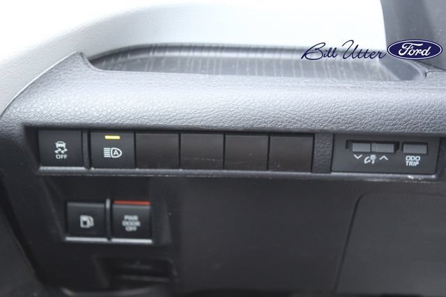 Used 2025 Toyota Sienna LE FWD image 20
