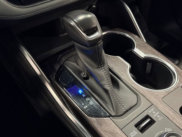 Used 2023 Toyota Highlander Limited image 31