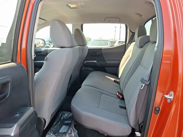 Used 2017 Toyota Tacoma SR5 w/ Tow Package AWD/4WD image 10