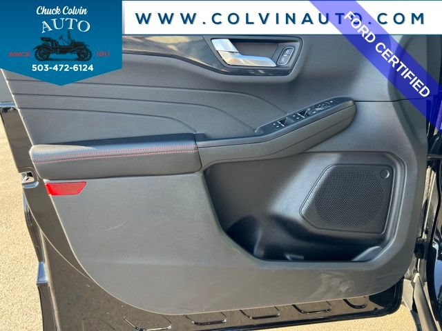 Certified 2025 Ford Escape ST-Line Select AWD/4WD image 13