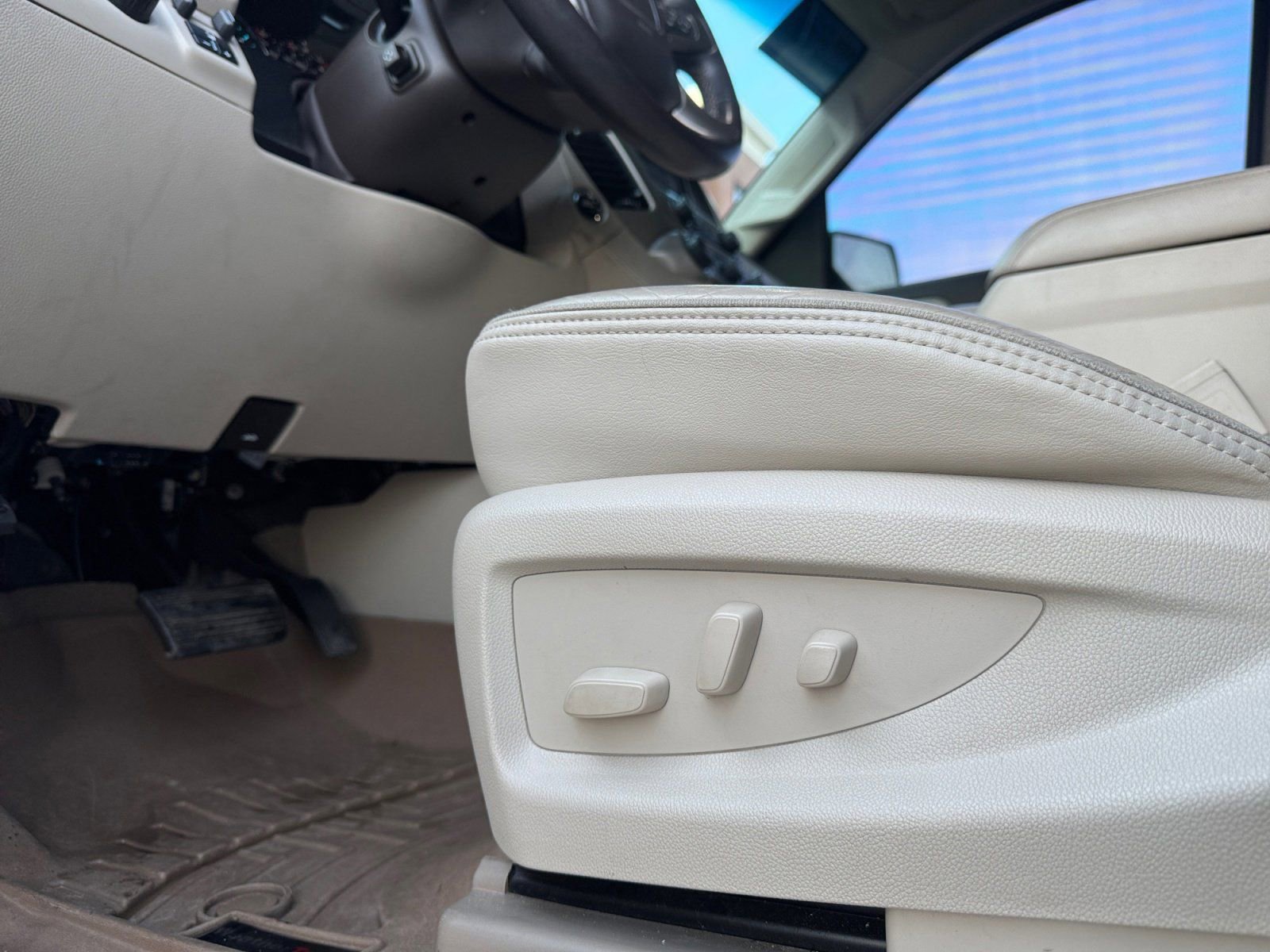 Used 2020 GMC Yukon Denali w/ Denali Ultimate Package image 22