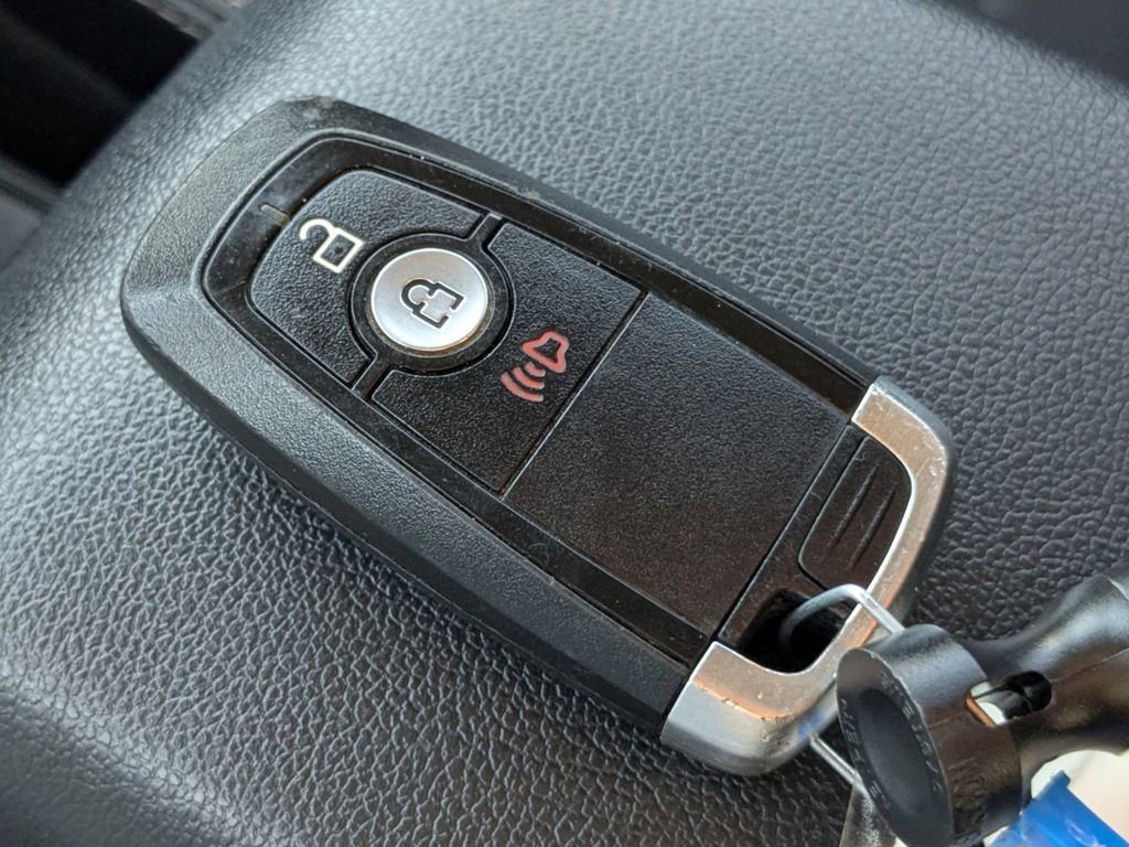 Certified 2021 Ford EcoSport Titanium image 26