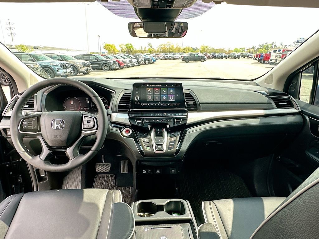 Used 2026 Honda Odyssey Touring image 7