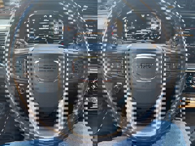 Used 2023 GMC Sierra 1500 Denali w/ Technology Package image 18