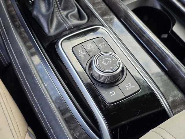 Used 2024 Nissan Armada Platinum w/ Captain's Chairs Package RWD image 25