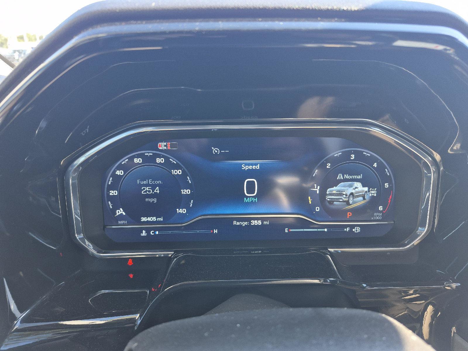 Used 2025 Chevrolet Silverado 1500 RST AWD/4WD image 9