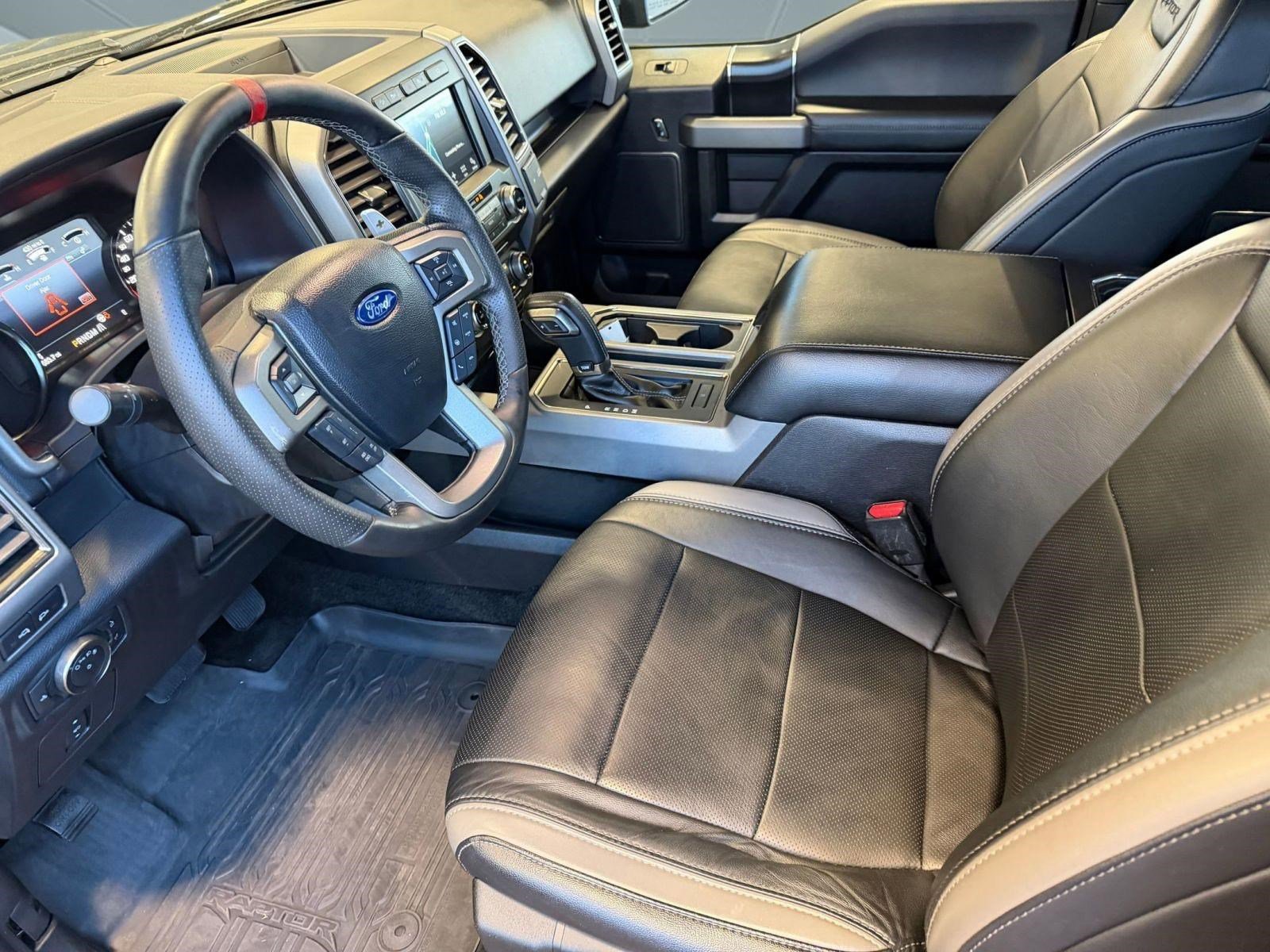 Certified 2017 Ford F150 Raptor w/ Equipment Group 802A Luxury image 5