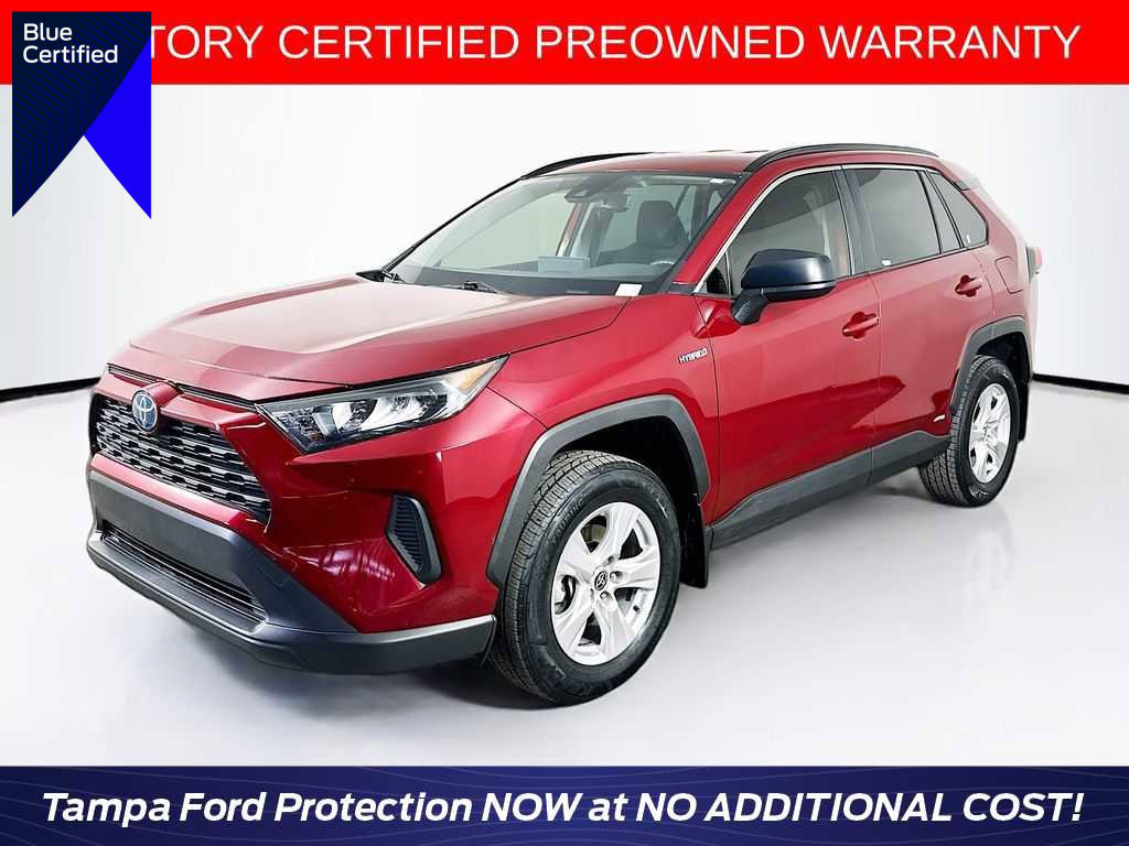 Used 2021 Toyota RAV4 LE image 1