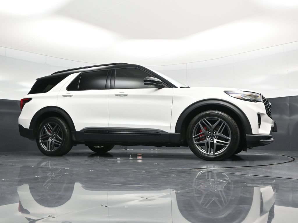 Certified 2025 Ford Explorer ST AWD/4WD image 53