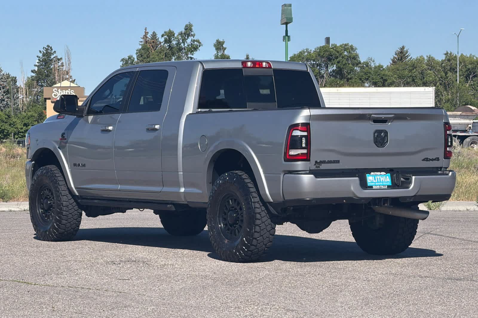 Used 2022 RAM 2500 Laramie w/ Night Edition AWD/4WD image 6