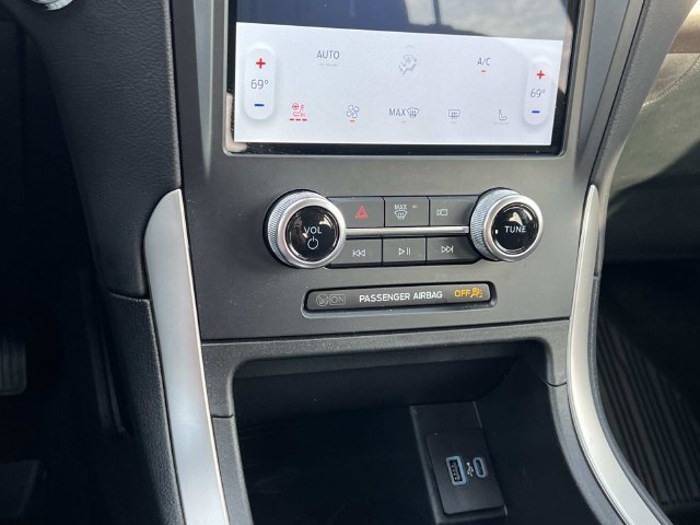 Certified 2024 Ford Edge SEL w/ Convenience Package AWD/4WD image 25