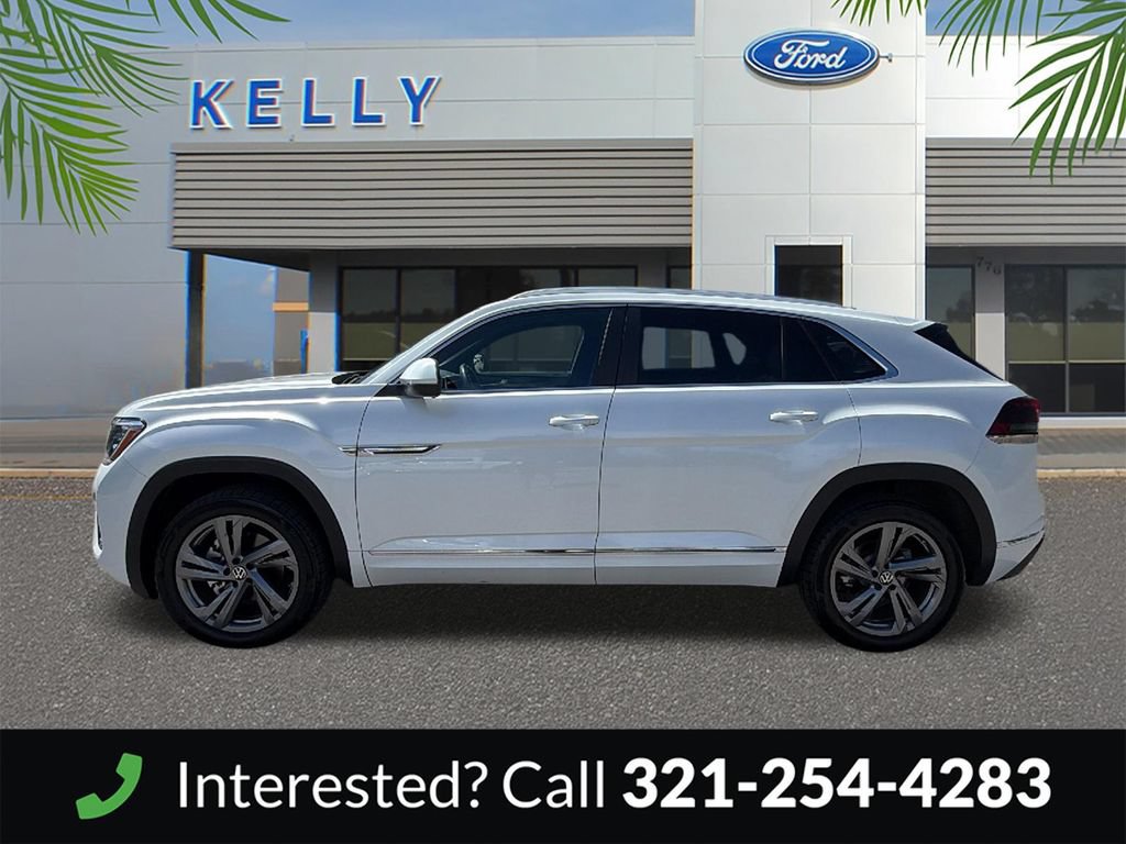 Used 2024 Volkswagen Atlas Cross Sport SEL R-Line AWD/4WD image 2