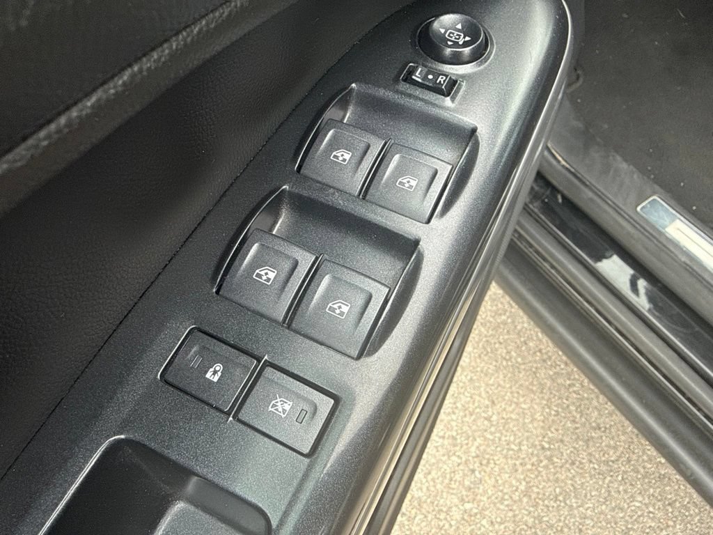 Used 2022 Chevrolet Colorado ZR2 w/ ZR2 Midnight Special Edition AWD/4WD image 21