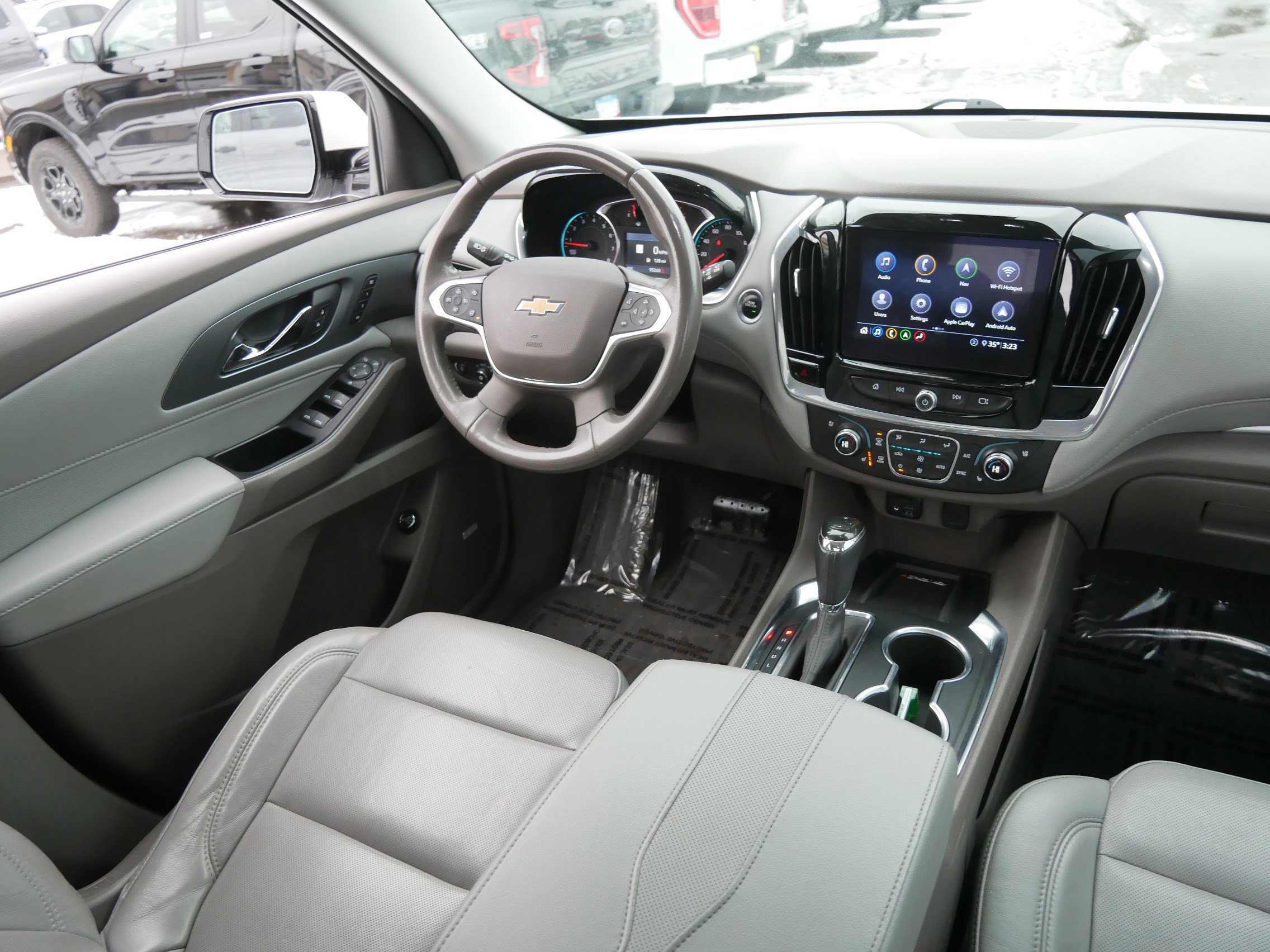 Used 2020 Chevrolet Traverse Premier image 9