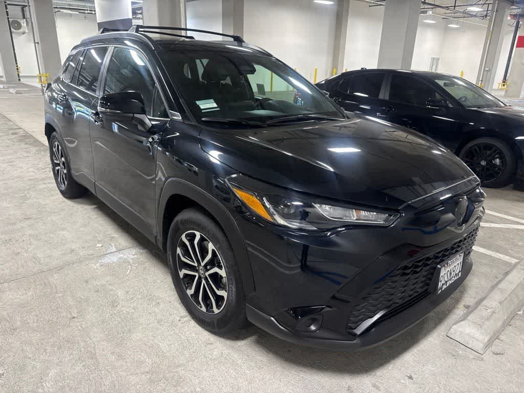 Used 2025 Toyota Corolla Cross AWD Hybrid w/ Moonroof Package image 7