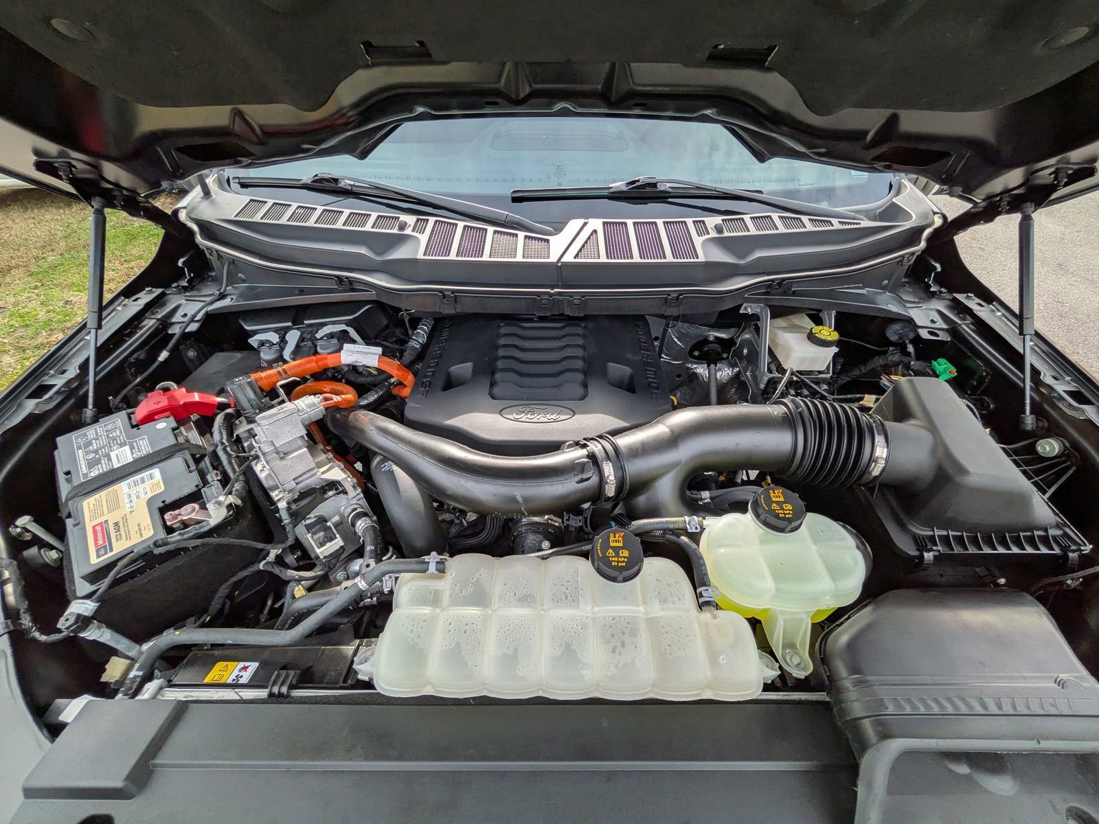 Certified 2023 Ford F150 XLT w/ Equipment Group 302A High image 10