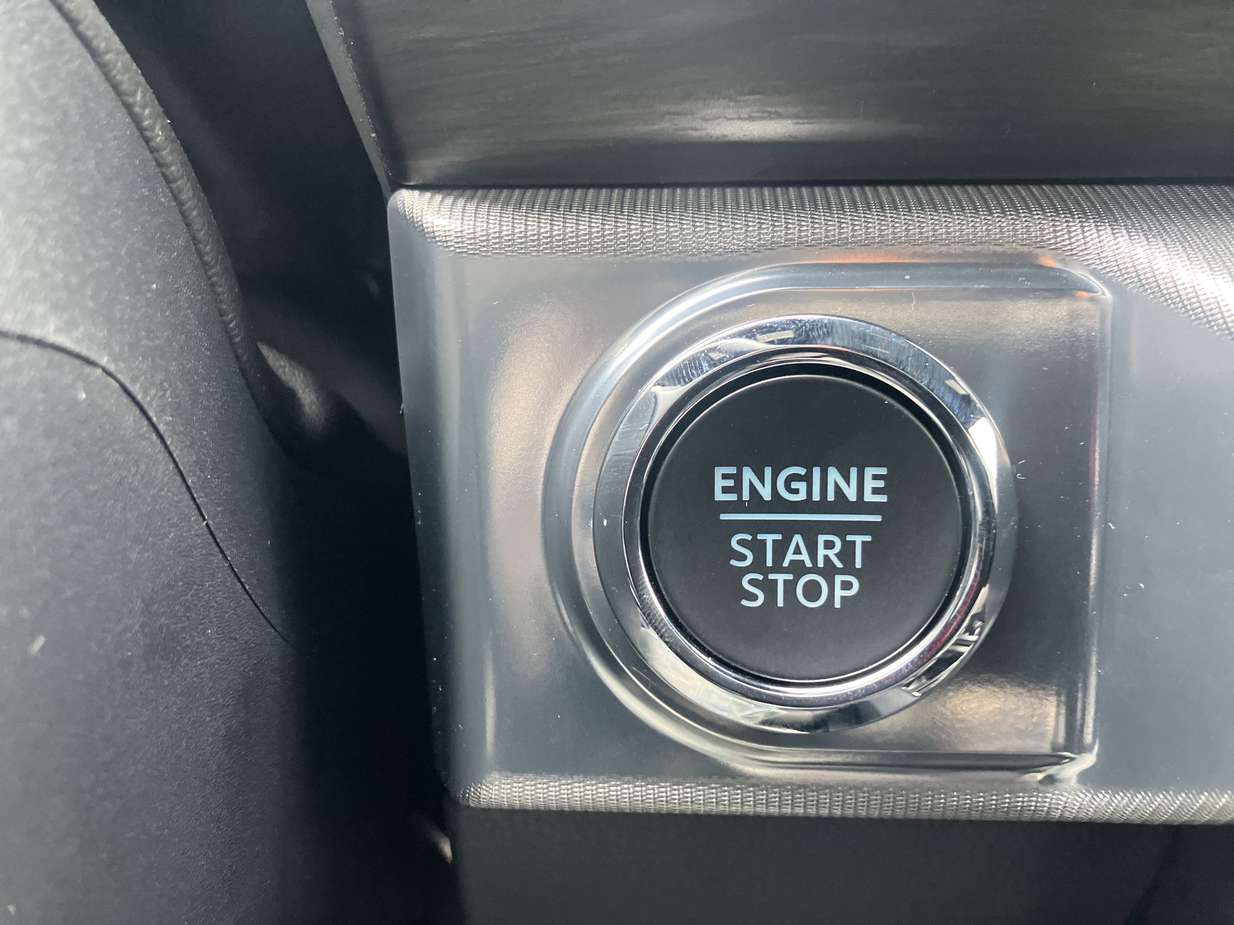 Certified 2025 Ford F150 Lariat w/ Equipment Group 501A Mid image 25