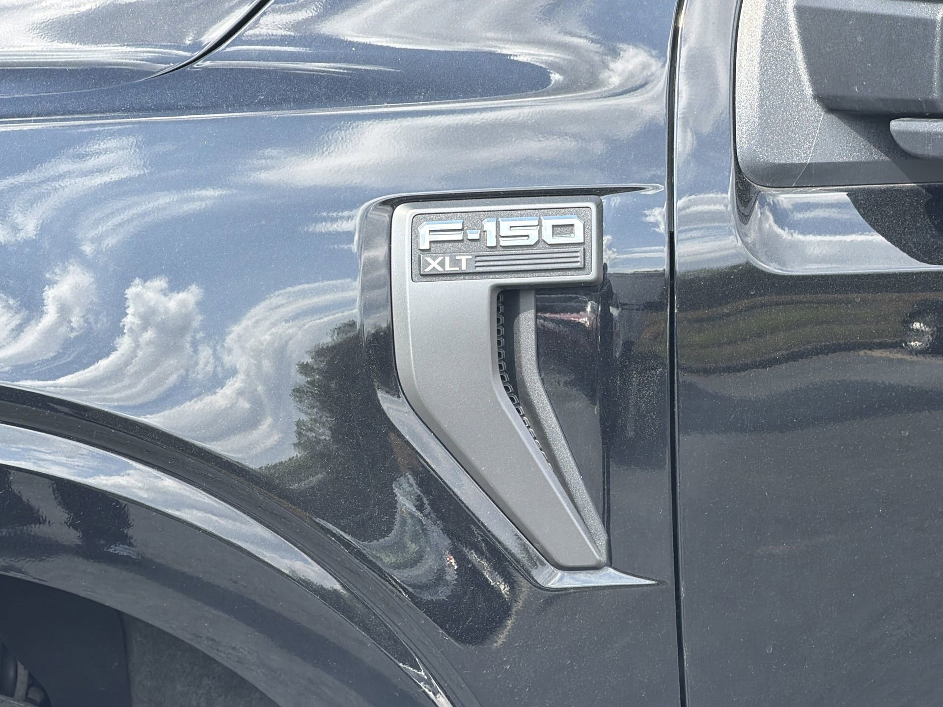 Certified 2023 Ford F150 XLT w/ Equipment Group 302A High image 12