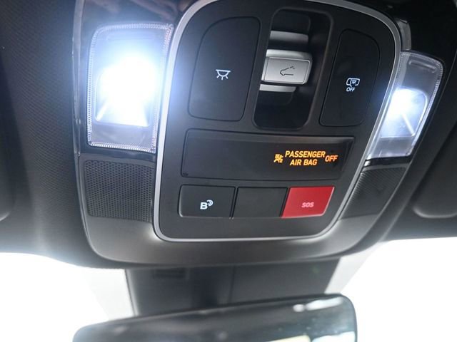 Used 2025 Hyundai Santa Cruz Limited AWD/4WD image 19