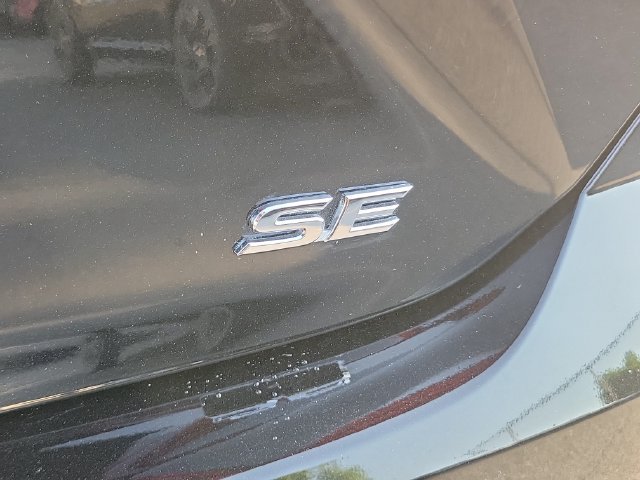 Used 2025 Toyota Camry SE FWD image 24