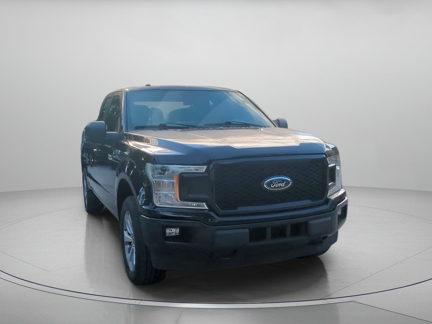 Certified 2018 Ford F150 XL w/ Equipment Group 101A Mid AWD/4WD image 5