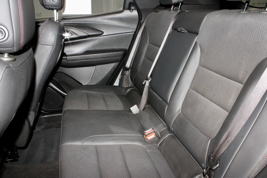 Used 2021 Chevrolet TrailBlazer RS w/ Technology Package AWD/4WD image 19