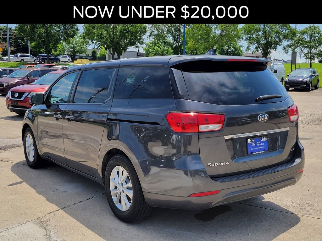 Used 2018 Kia Sedona LX FWD image 3