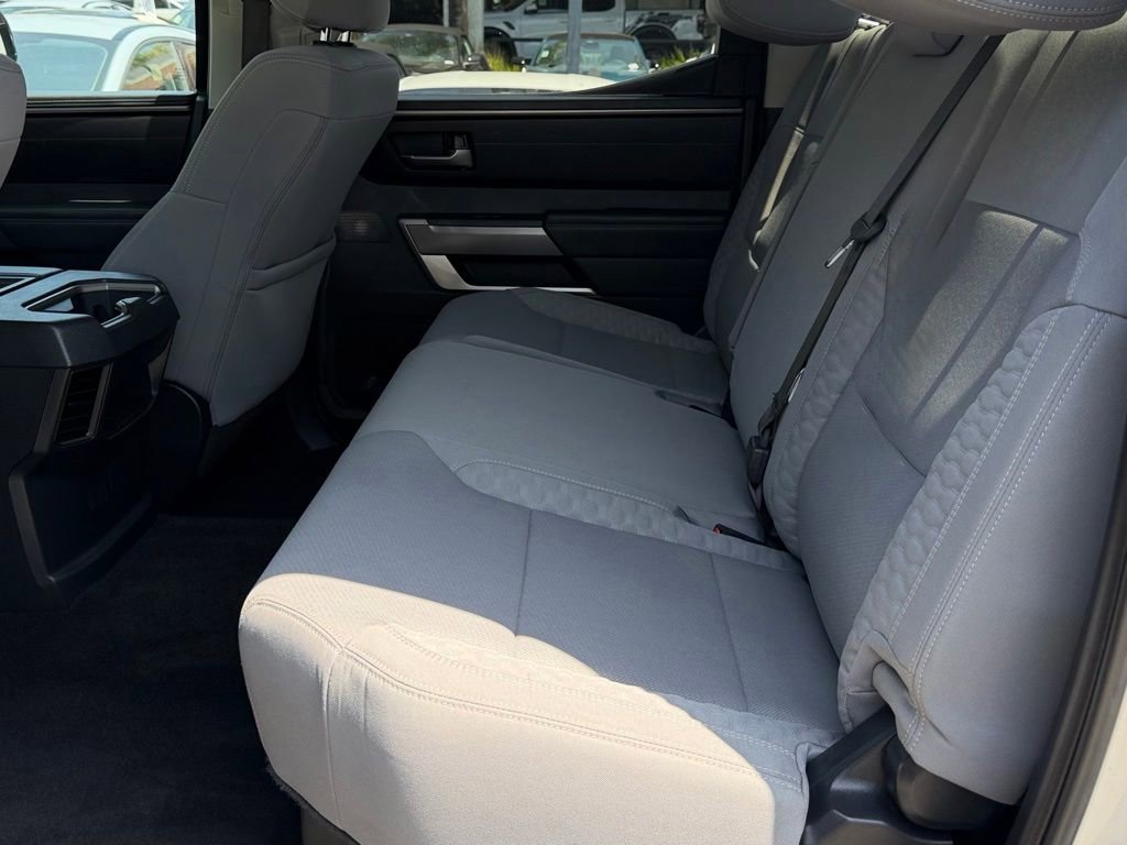 Used 2022 Toyota Tundra SR5 w/ SR5 Convenience Package AWD/4WD image 30