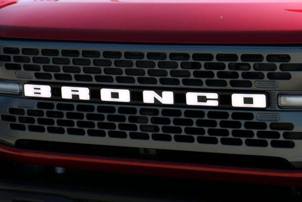 Certified 2025 Ford Bronco Badlands w/ Sasquatch Package AWD/4WD image 3