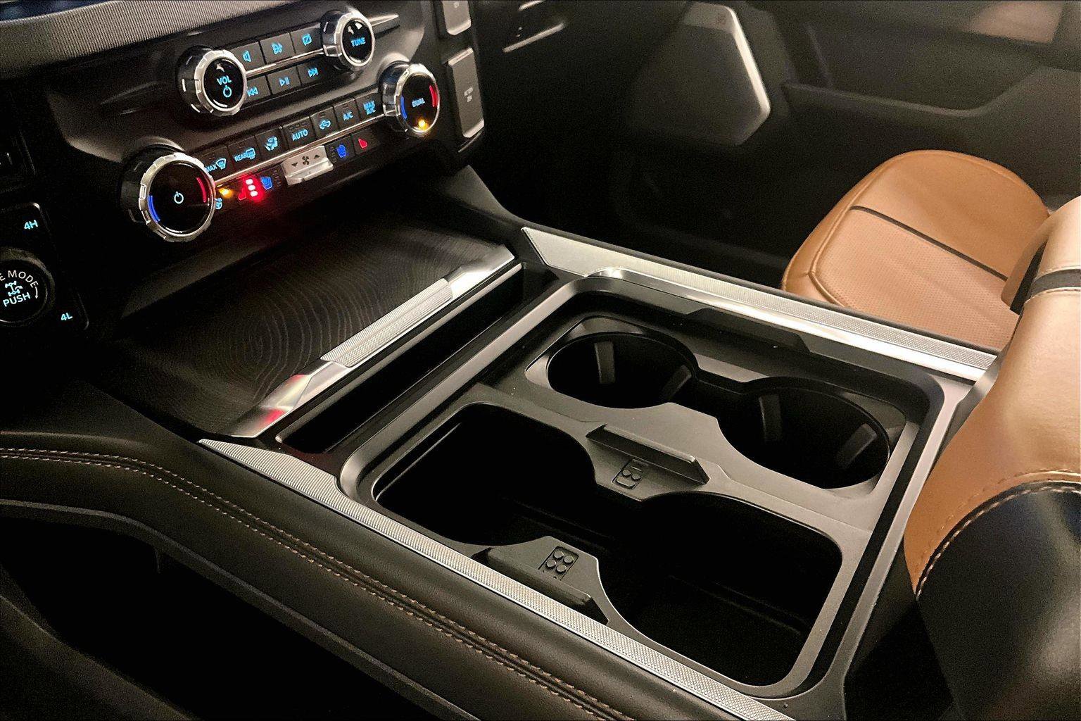 Certified 2024 Ford F350 Platinum w/ Tremor Off-Road Package image 16