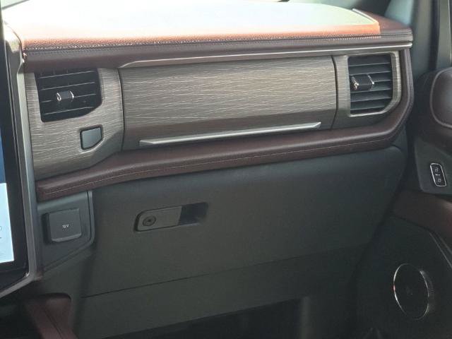 Certified 2024 Ford Expedition Max Limited AWD/4WD image 39