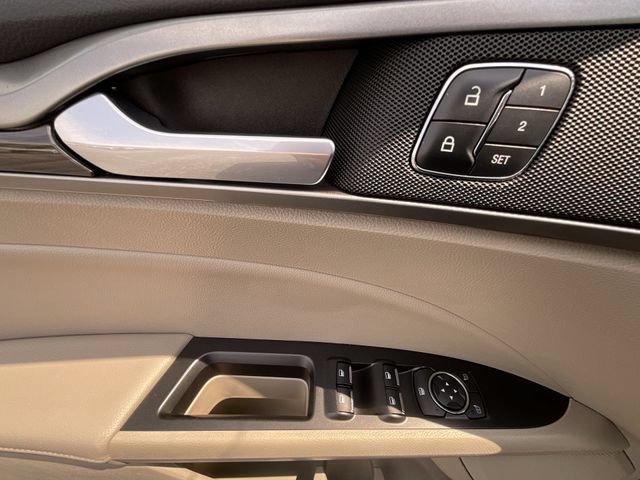 Certified 2017 Ford Fusion SE w/ Fusion SE Technology Package FWD image 14