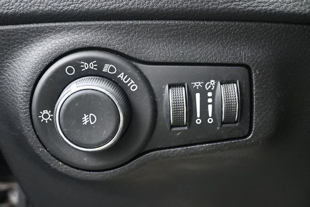 Used 2019 Jeep Compass Latitude AWD/4WD image 8