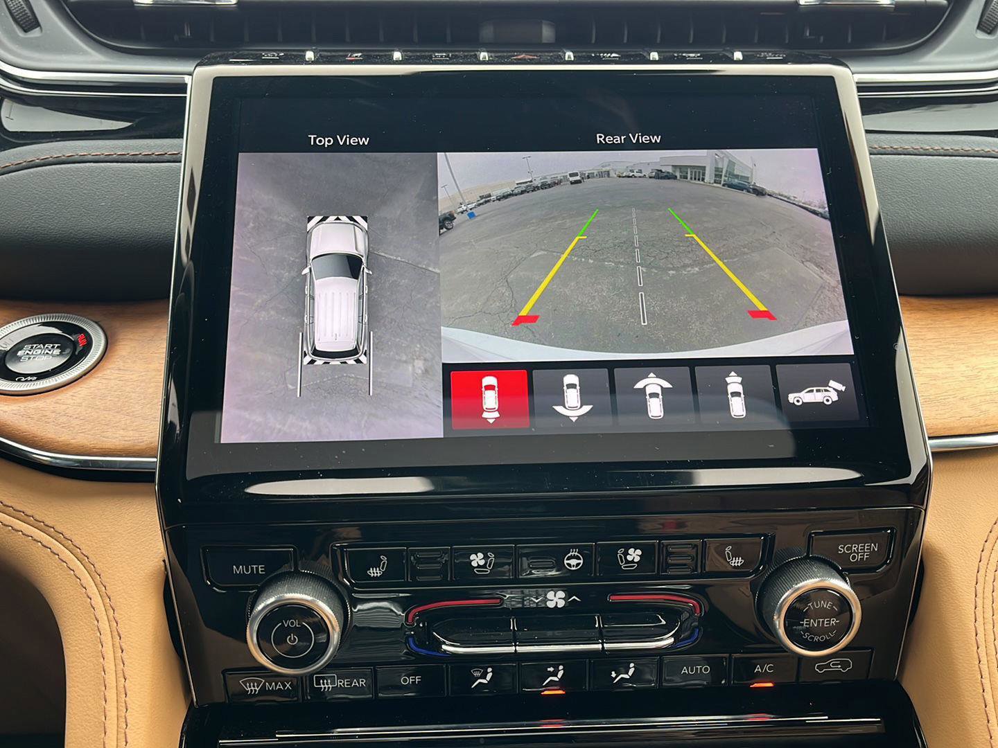 Used 2024 Jeep Grand Cherokee Summit image 31