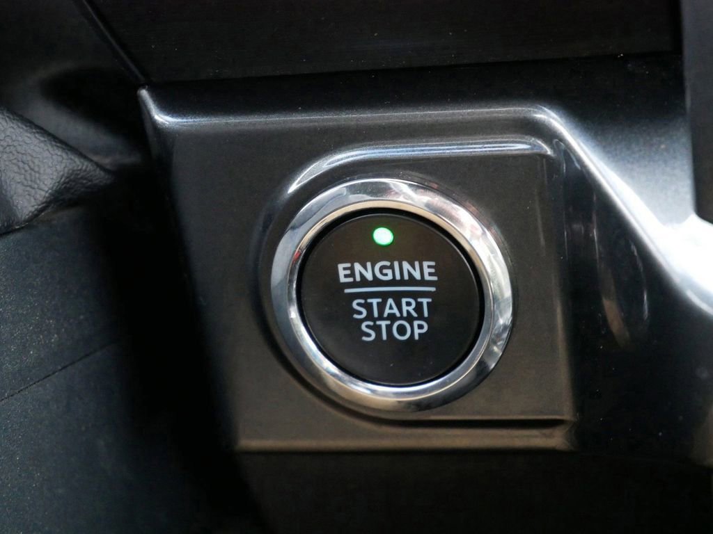 Certified 2022 Ford F150 XLT w/ Equipment Group 302A High image 23