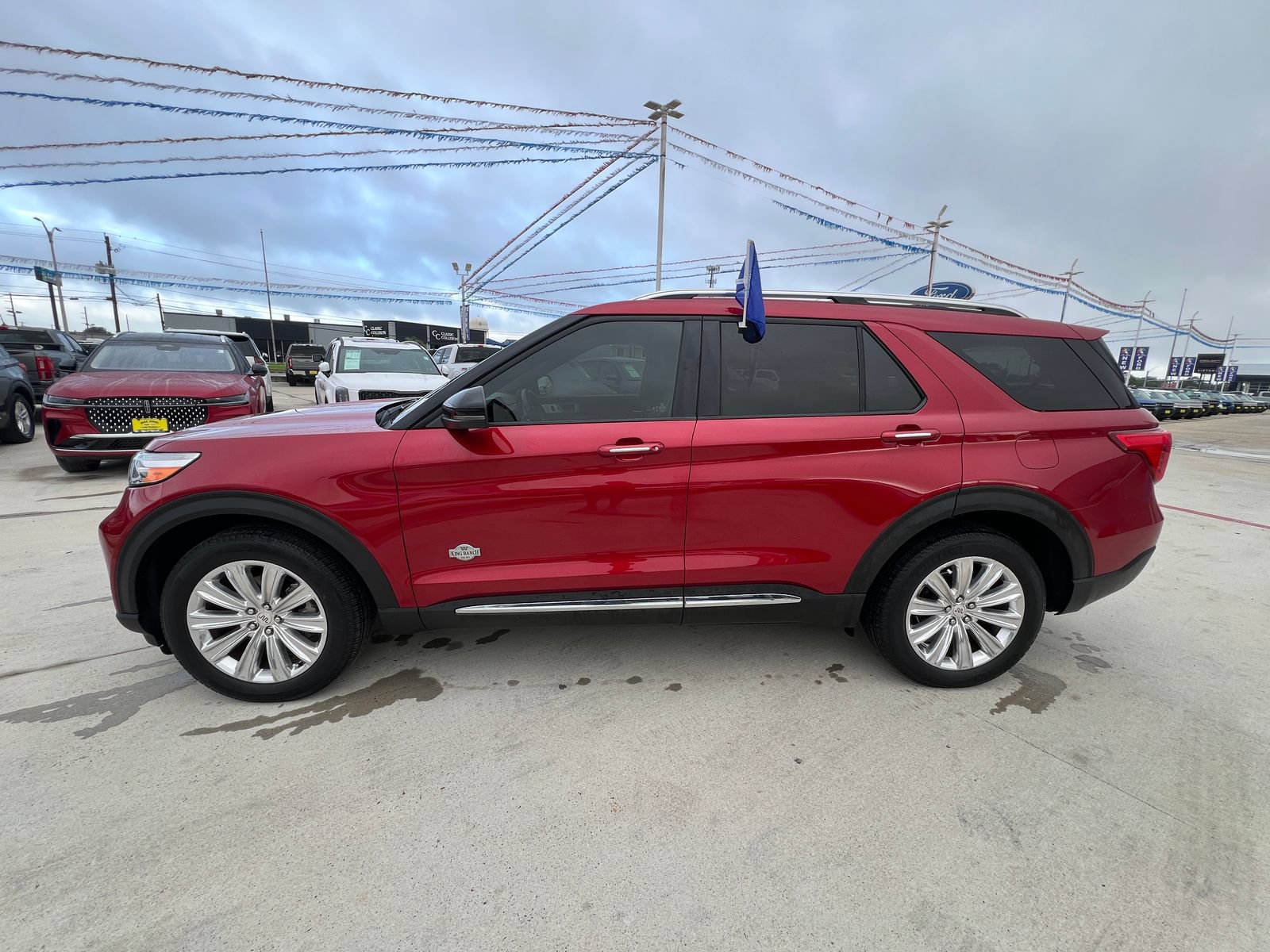 Certified 2024 Ford Explorer King Ranch w/ Technology Package AWD/4WD image 6